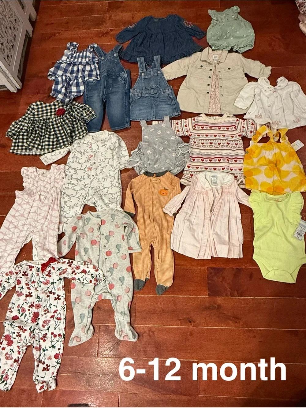 Baby girl lot size 6-12 months